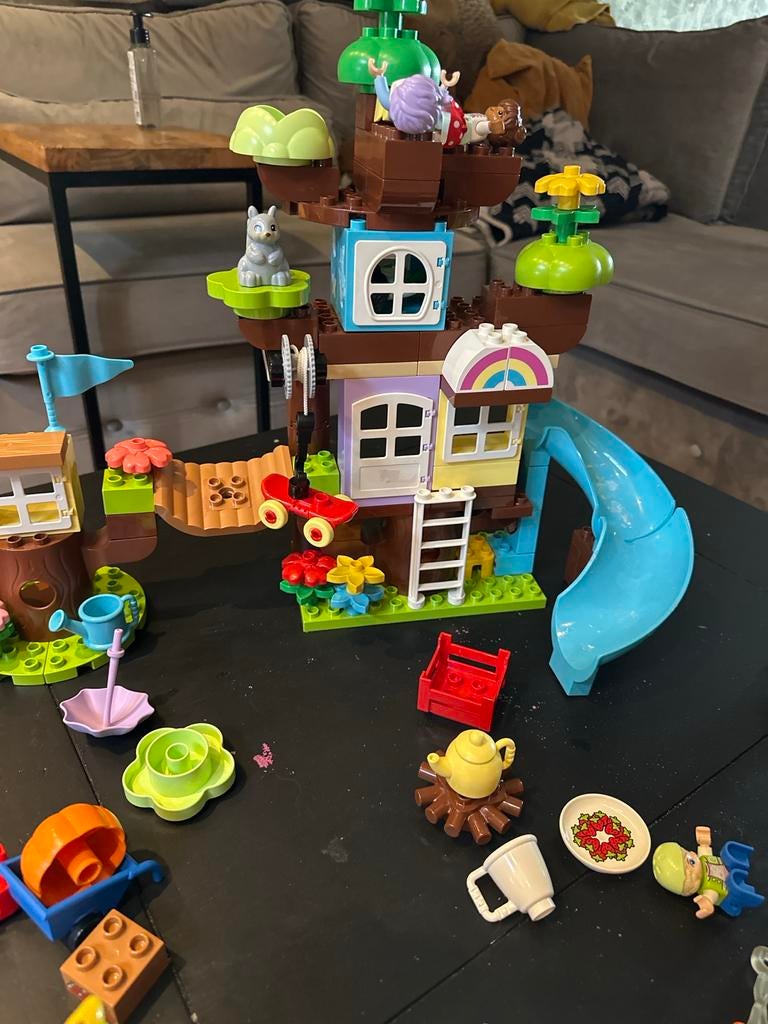 LEGO Duplo: Micky & Minnie trein, Hello Kitty bakkerij, Boom, Ophalen of Verzenden, Zo goed als nieuw, Speelset