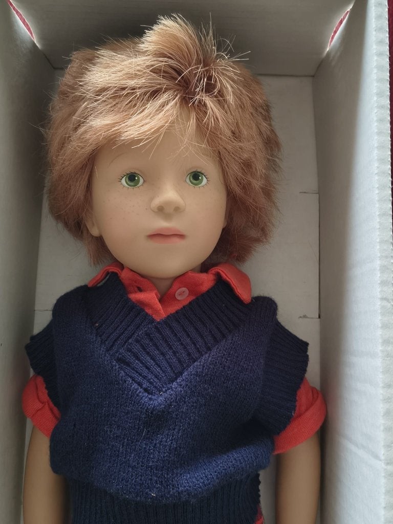 Thierry pop Götz  van Sylvia Natterer 1996  50 cm, Ophalen of Verzenden, Zo goed als nieuw, Pop