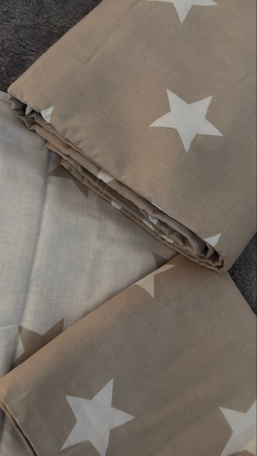 Beige Dekbedovertrek Sterren 196x196 cm met 2 Kussenslopen, Beige, Dekbedovertrek, Ophalen of Verzenden, Inclusief kussenslopen