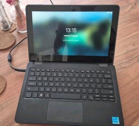 + Dell Latitude 3120 laptop & tablet + (nog in garantie), Computers en Software, Windows Laptops, Ophalen, Gebruikt, 2 tot 3 Ghz