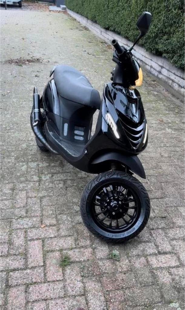 GEZOCHT! Piaggio zip brom zonder blok, Ophalen, Zo goed als nieuw, Benzine, Zip