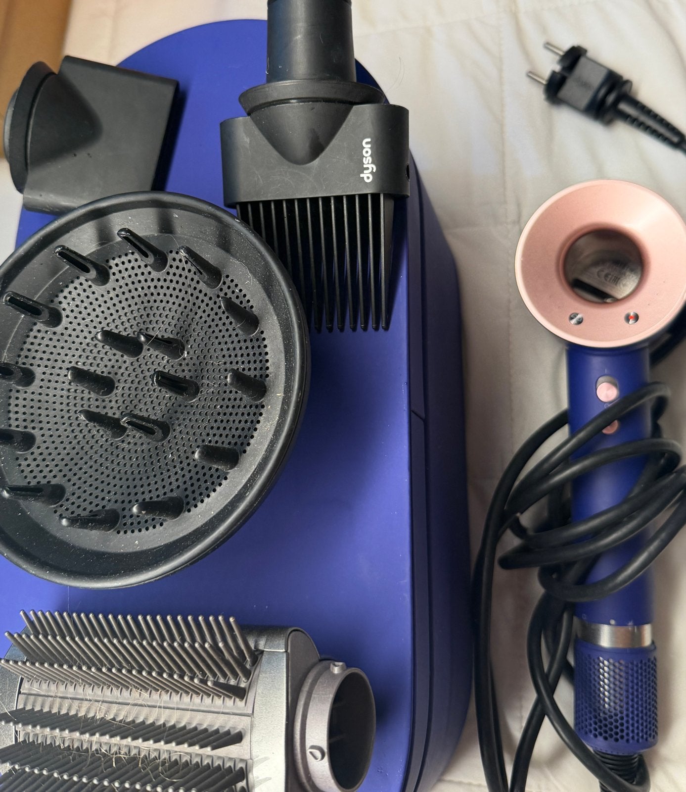 Dyson Supersonic Föhn met Opzetstukken en Houder, Ophalen, Zo goed als nieuw, Föhn of Haardroger