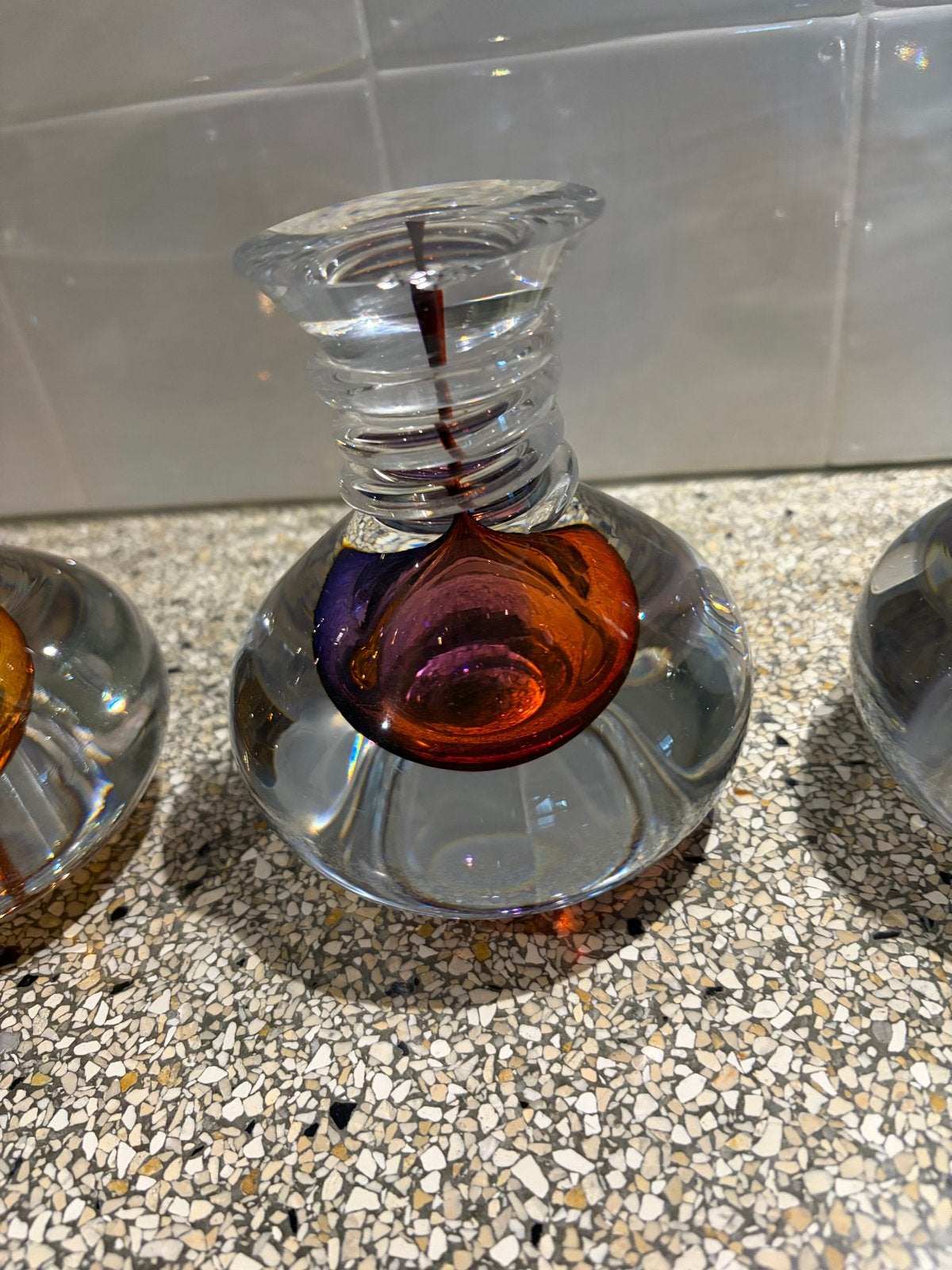 Set van 4 glazen decoratieve objecten met kleurrijke kern, Ophalen