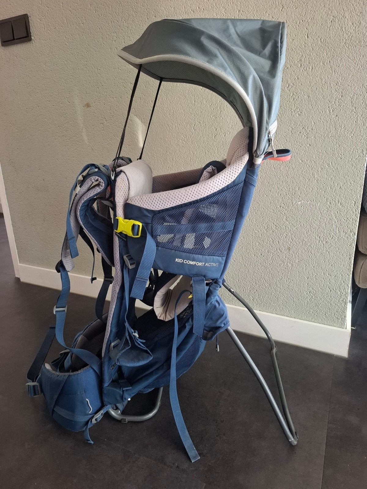 Deuter kid comfort active, zonnekap en regenhoes, Kinderen en Baby's, Babydragers en Draagdoeken, Overige merken, Gebruikt, Overige typen