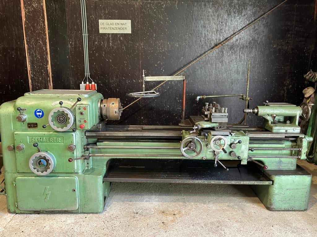 Schaerer draaibank 1500mm met toebehoren, Doe-het-zelf en Verbouw, Draaibanken, Zo goed als nieuw, Metaaldraaibank, 1000 mm of meer