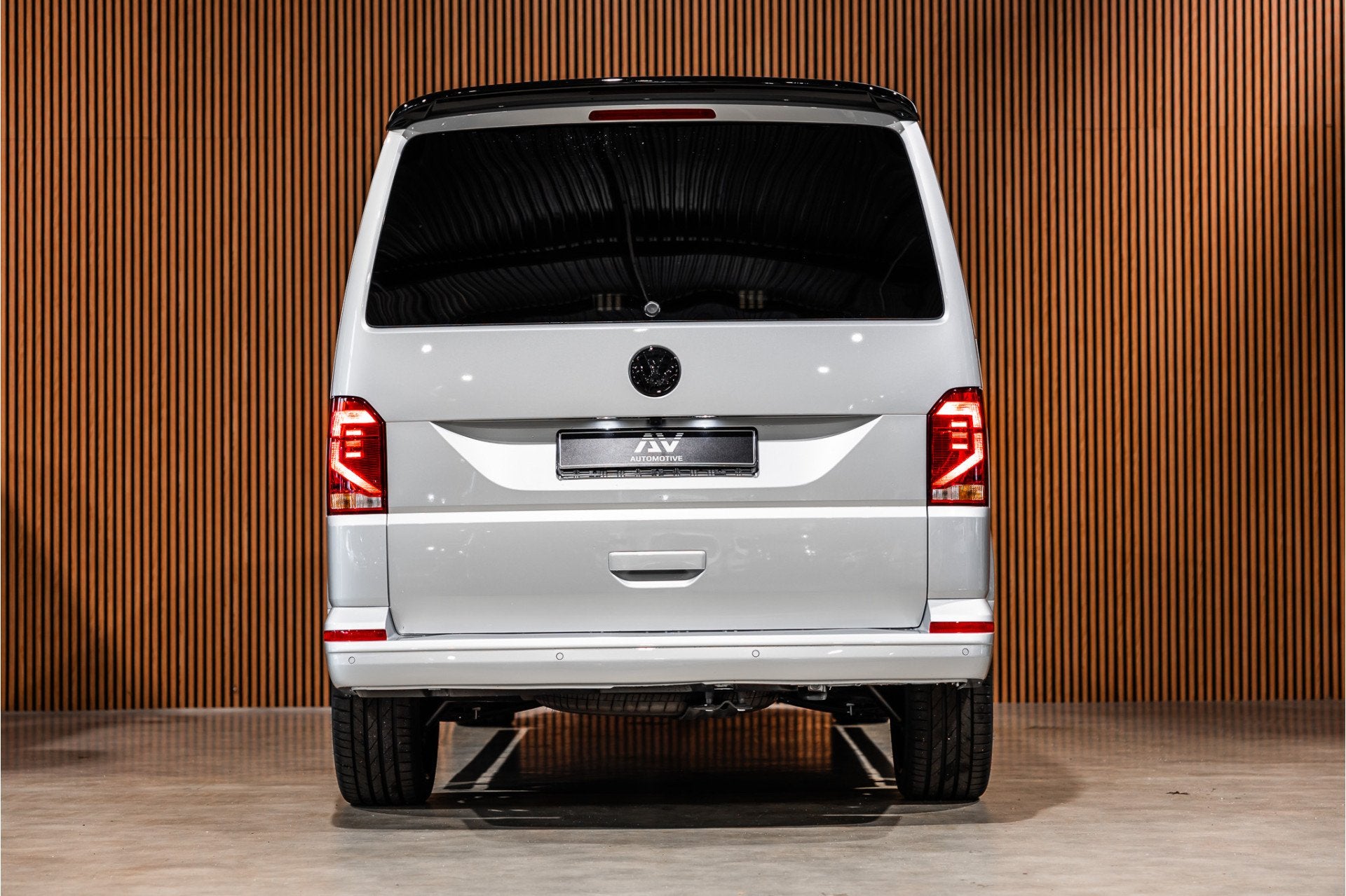 Foto 6 van Volkswagen Transporter 2.0 TDI L2H1 DSG DC | Dubbel cabine |