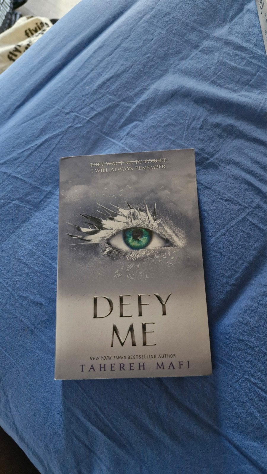Defy Me - Shatter Me Serie Boek 4 - Tahereh Mafi, Boeken, Ophalen of Verzenden, Zo goed als nieuw, Tahereh Mafi, Amerika
