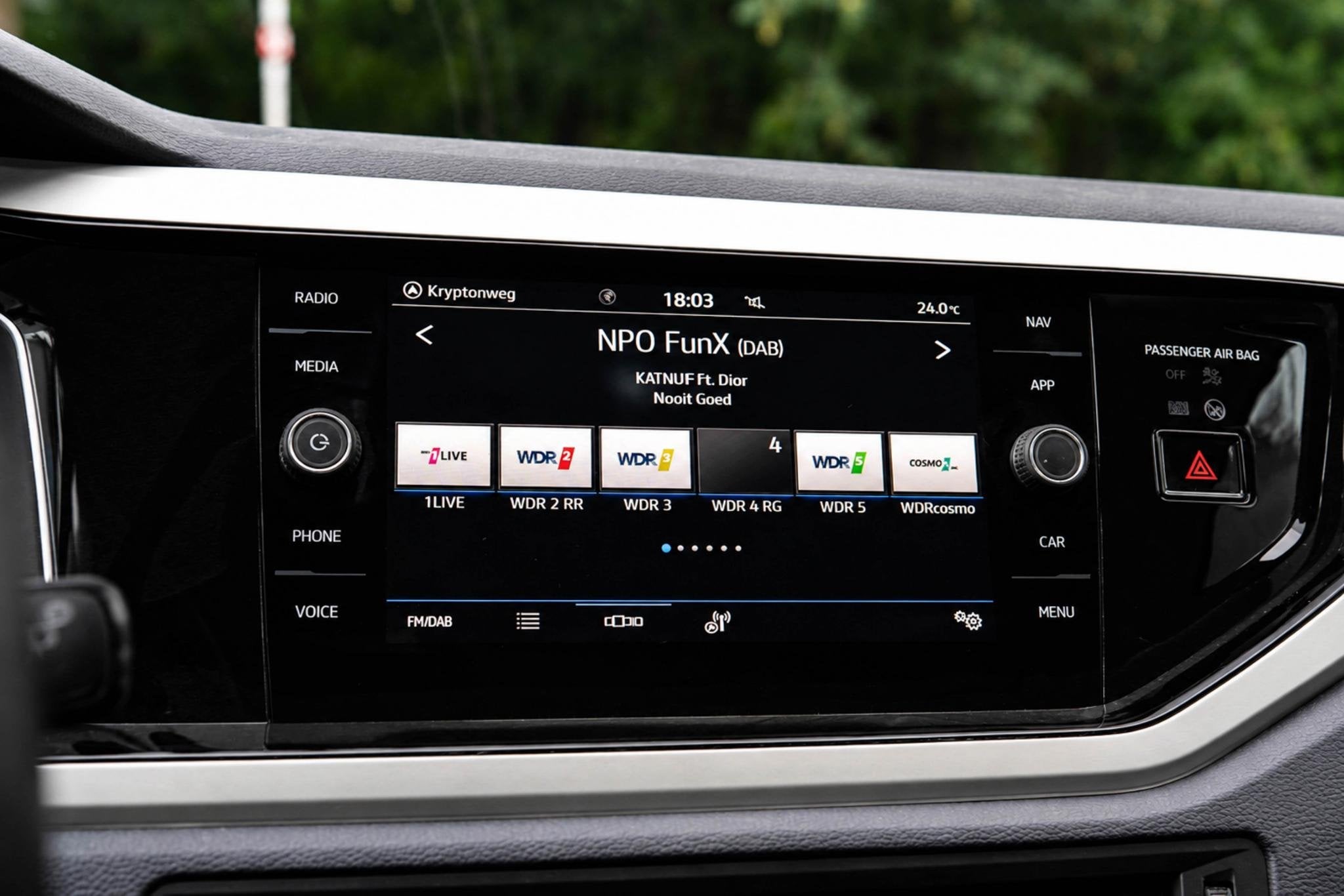 Foto 12 van Volkswagen Polo 1.0 TSI Highline | Stoelverwarming | Navigat