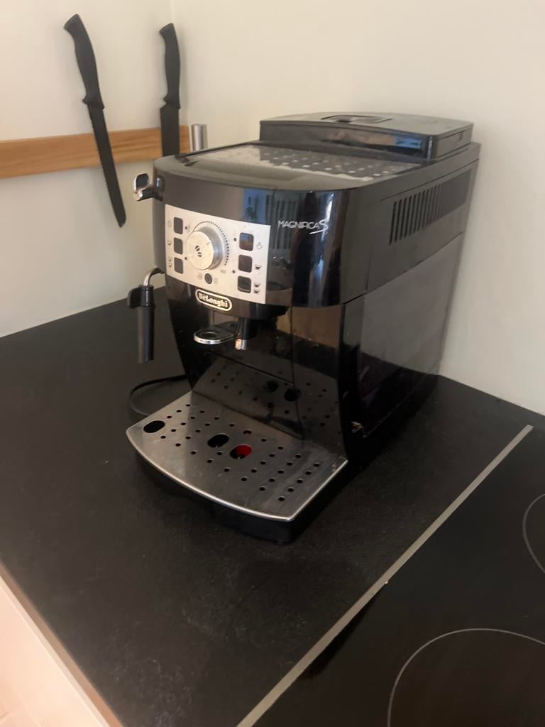 De'Longhi Magnifica S Koffiezetapparaat - Goed Onderhouden, Witgoed en Apparatuur, Koffiezetapparaten, Gebruikt, ., Koffiemachine