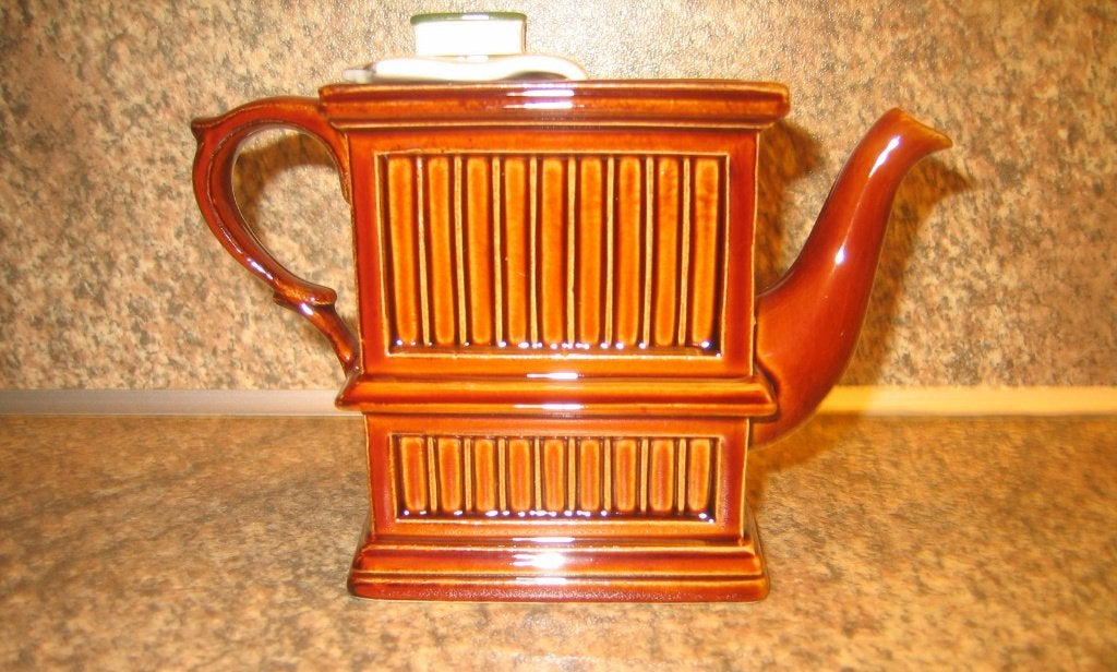 Royal Albert Mini Theepot, Ophalen of Verzenden, Zo goed als nieuw, Overige stijlen, Kop(pen) en/of Schotel(s)
