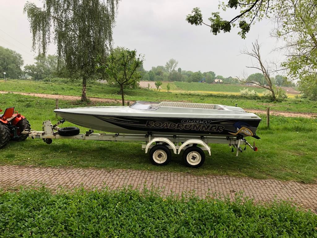 Phantom 18 powerboat warrior bernico mercruiser v8 bravo, Watersport en Boten, Speedboten, Binnenboordmotor, 6 meter of meer, Ophalen of Verzenden