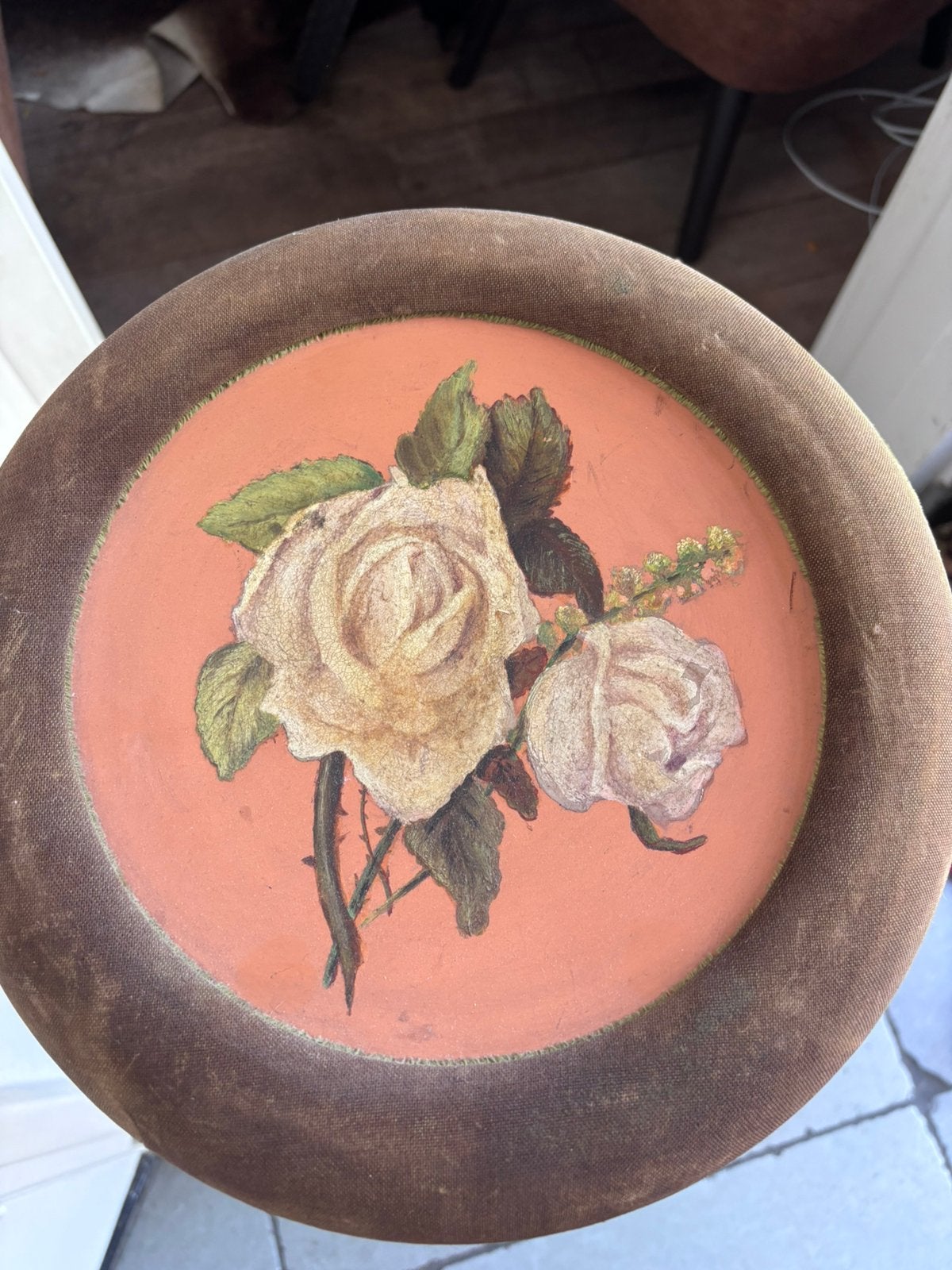 Vintage ronde wanddecoratie handgeschilderde rozen  28 cm, Gebruikt, ., Ophalen of Verzenden, .