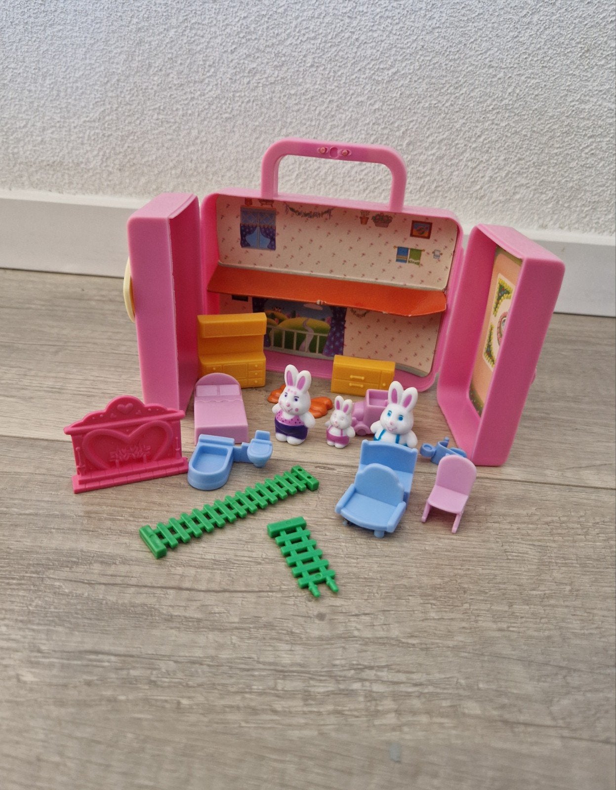 Konijnen koffer secret families furry roze wit konijntje, Ophalen of Verzenden, Zo goed als nieuw