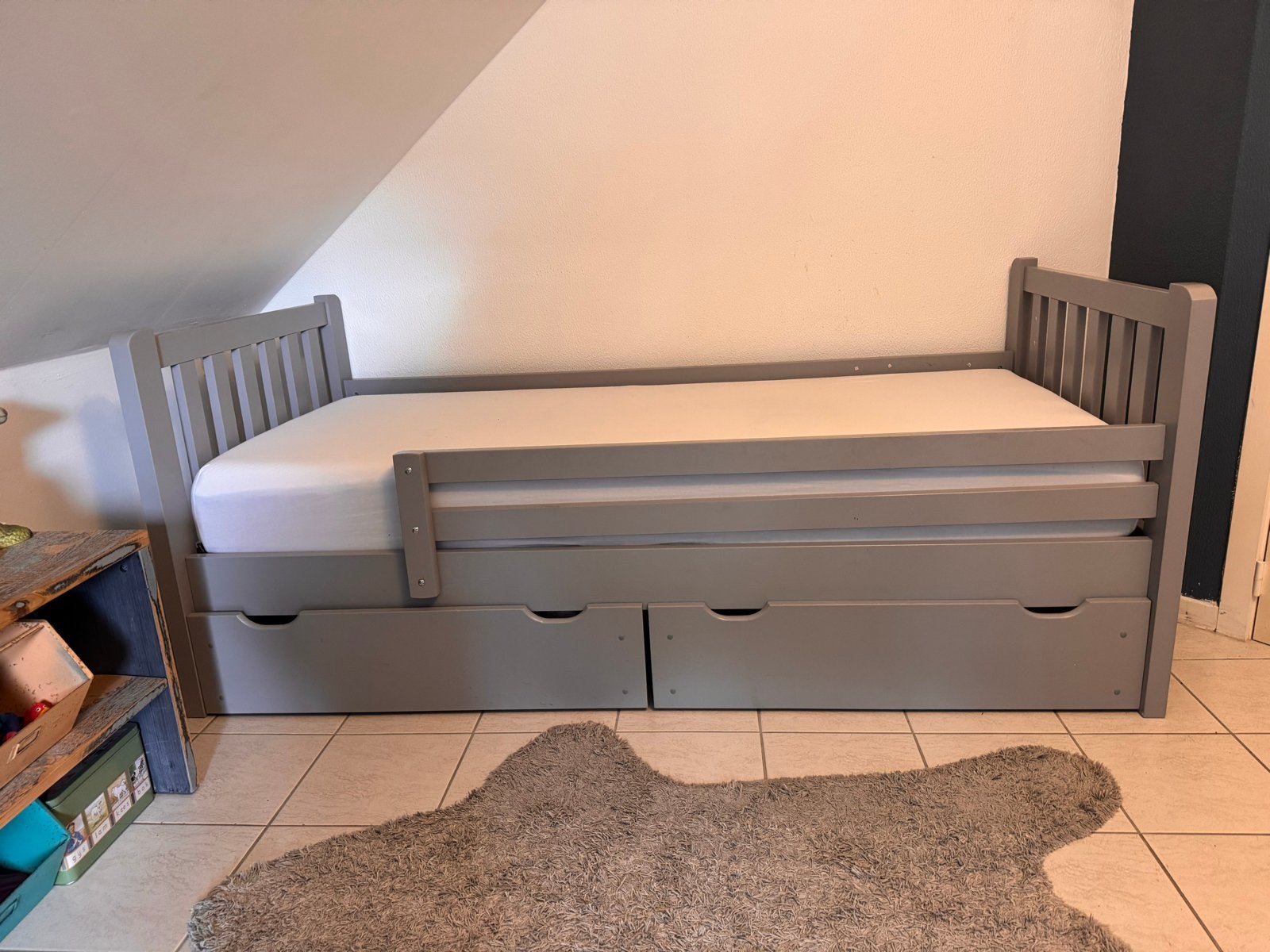 Rockwood kinderbed Tim met 2 lades 90 x 200, Ophalen, 85 tot 100 cm, Zo goed als nieuw, Lattenbodem