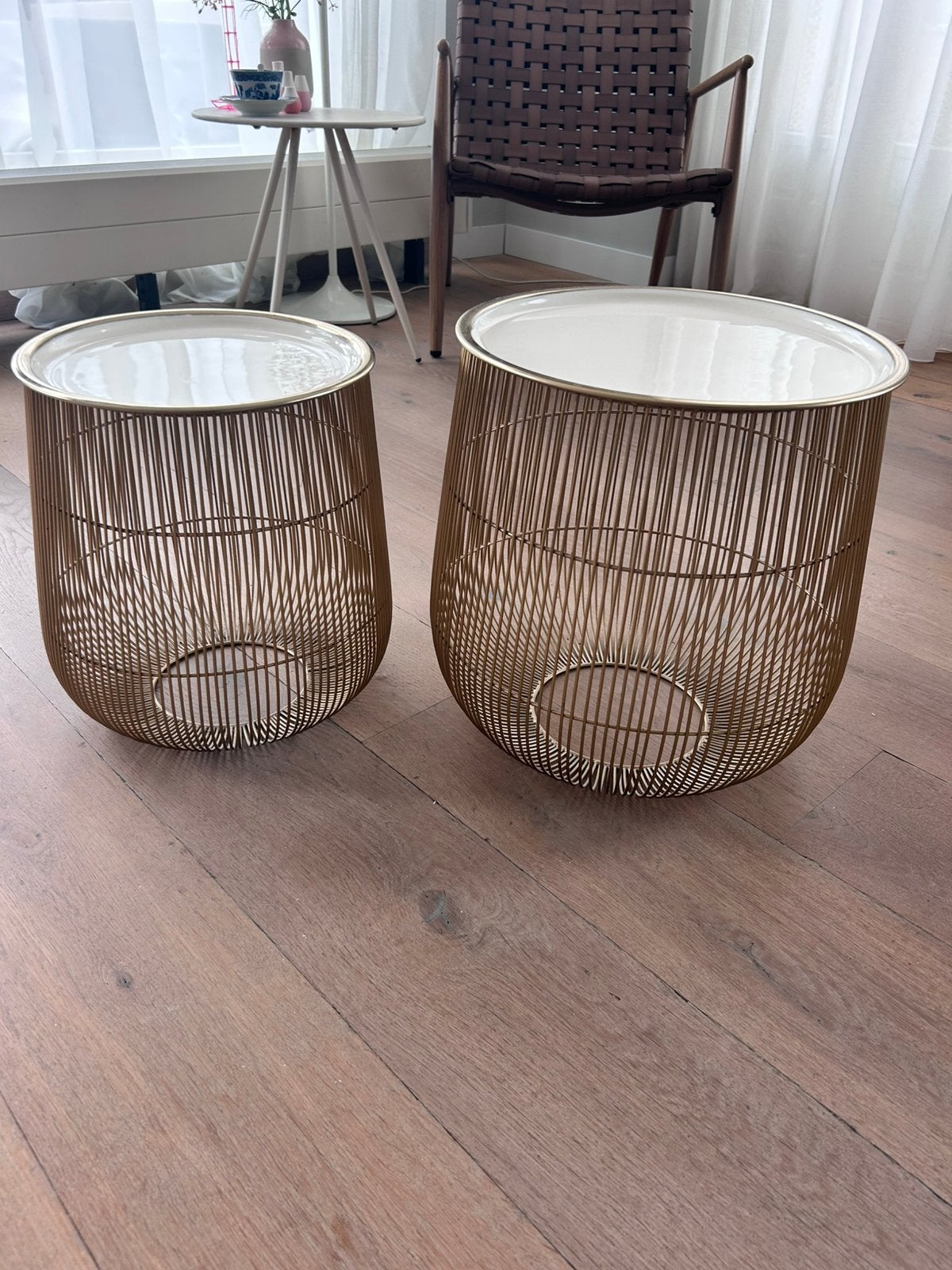 2 messing koffietafeltjes, Huis en Inrichting, Tafels | Bijzettafels, Minder dan 55 cm, Metaal of Aluminium, Rond, Zo goed als nieuw