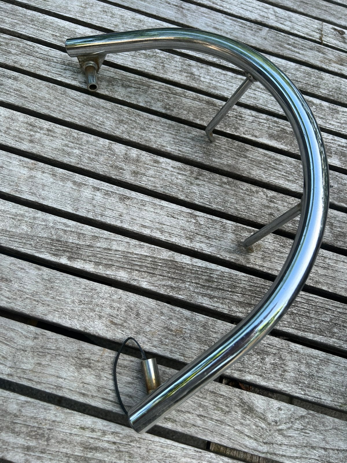 Originele chromen oppakbeugel voor een SYM Mio 50 scooter, Fietsen en Brommers, Brommeronderdelen | Scooters, Ophalen of Verzenden