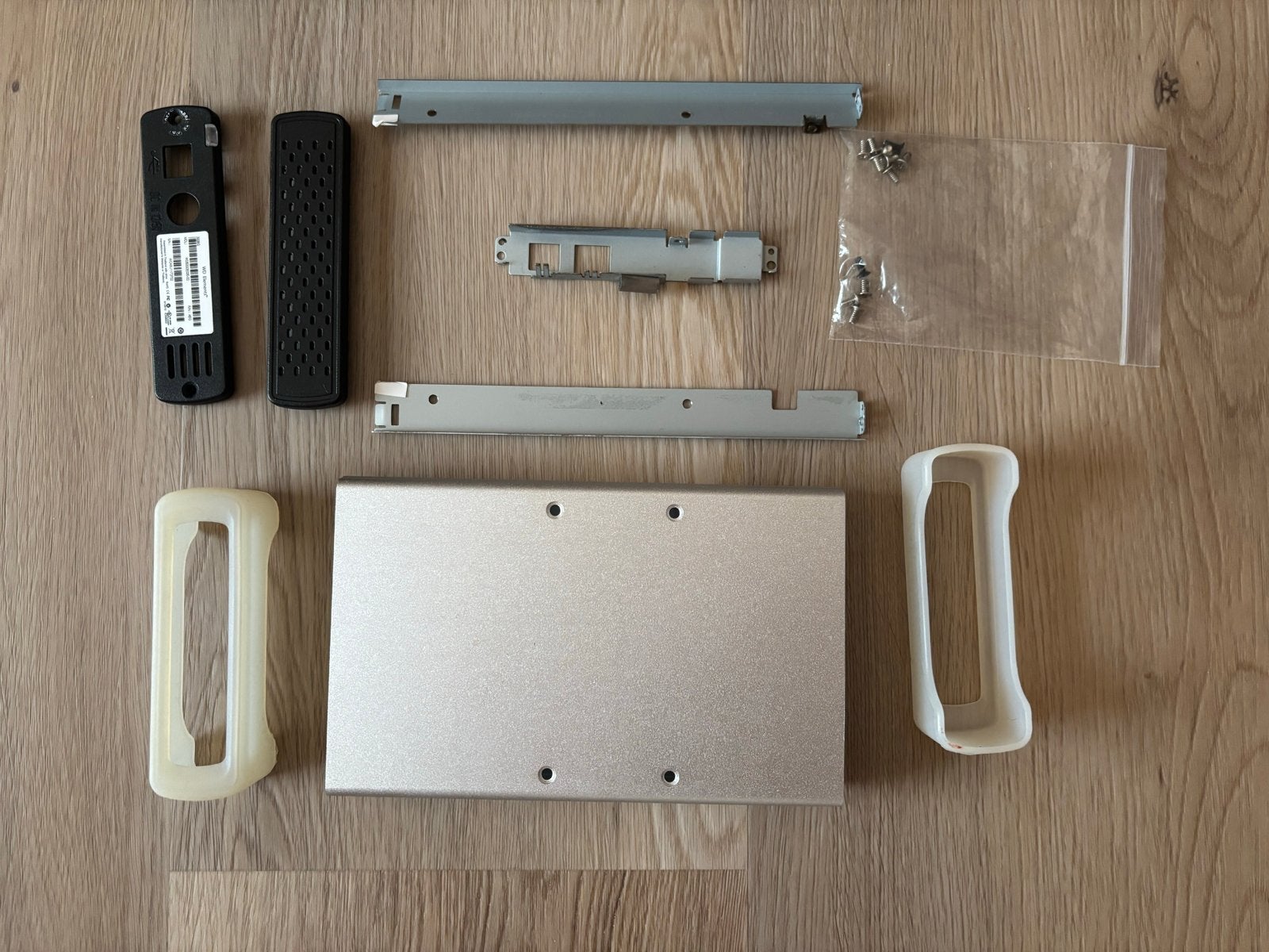 WD Elements externe 3,5 inch harde schijf behuizing, Gebruikt, Server, HDD, Ophalen of Verzenden
