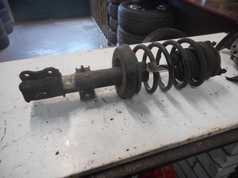 Veerpoot Rechts Voor Saab 9-5 (YS3E) (1997-09/2009-12), Saab-de-info@saabgroup.com, Gebruikt, Marienbergstraße  96, Nürnberg 90411, , Duitsland
