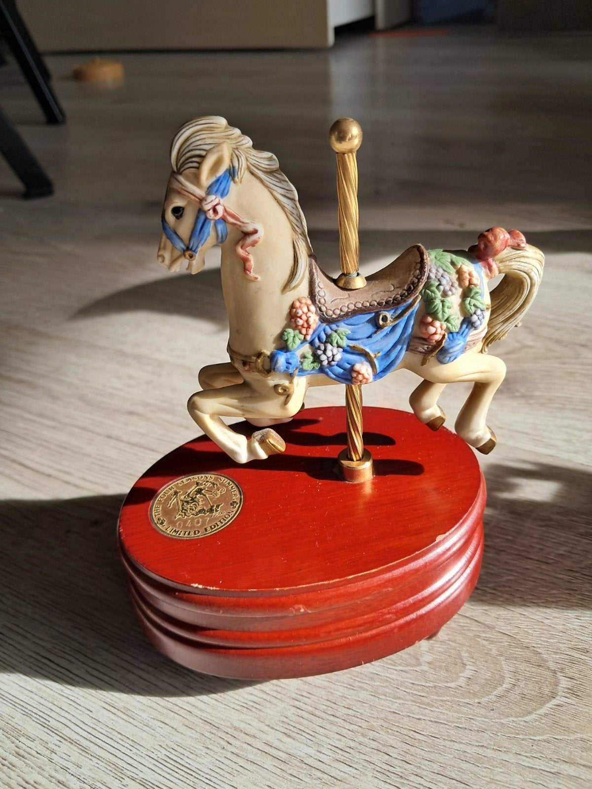 Vintage Carrouselpaardje Muziekdoos - The Four Seasons, Antiek en Kunst, Ophalen of Verzenden