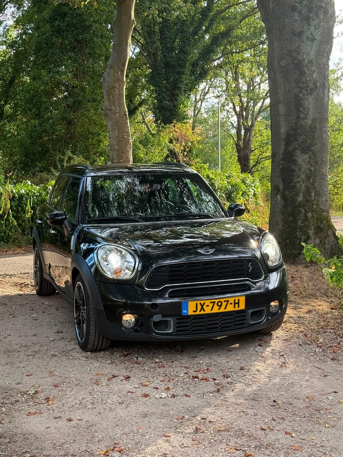 MINI COUNTRYMAN Cooper S All4 zwart gekeurd tot juni 2027, Zwart, 1600 cc, Leder, Handgeschakeld