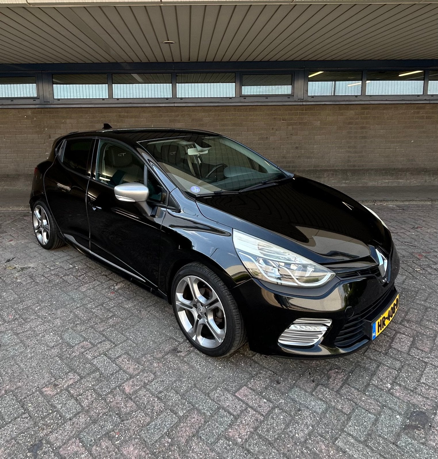 Renault Clio IV GT 1.2TCE / Nieuwe distrb.ketting & turbo, Stof, Zwart, 1200 kg, Navigatiesysteem
