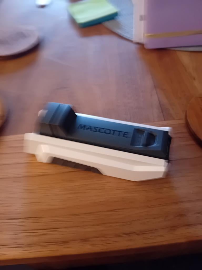 Mascotte sigaretten maker, Verzamelen, Rookartikelen, Aanstekers en Luciferdoosjes, Ophalen of Verzenden