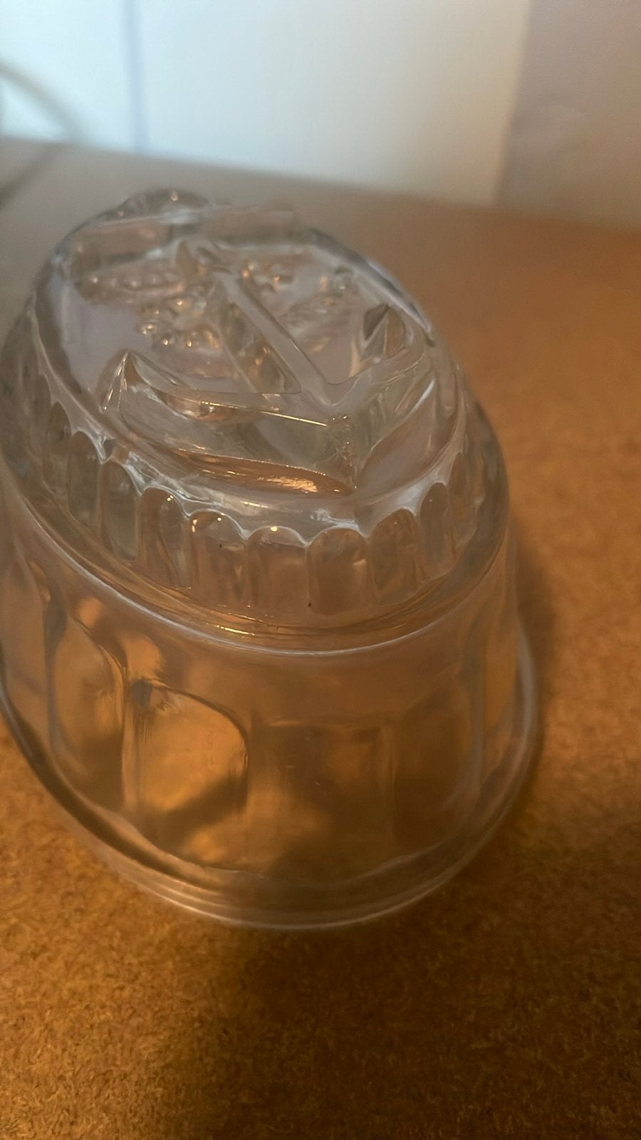 Glazen puddingvorm met anker reliëf, Ophalen of Verzenden
