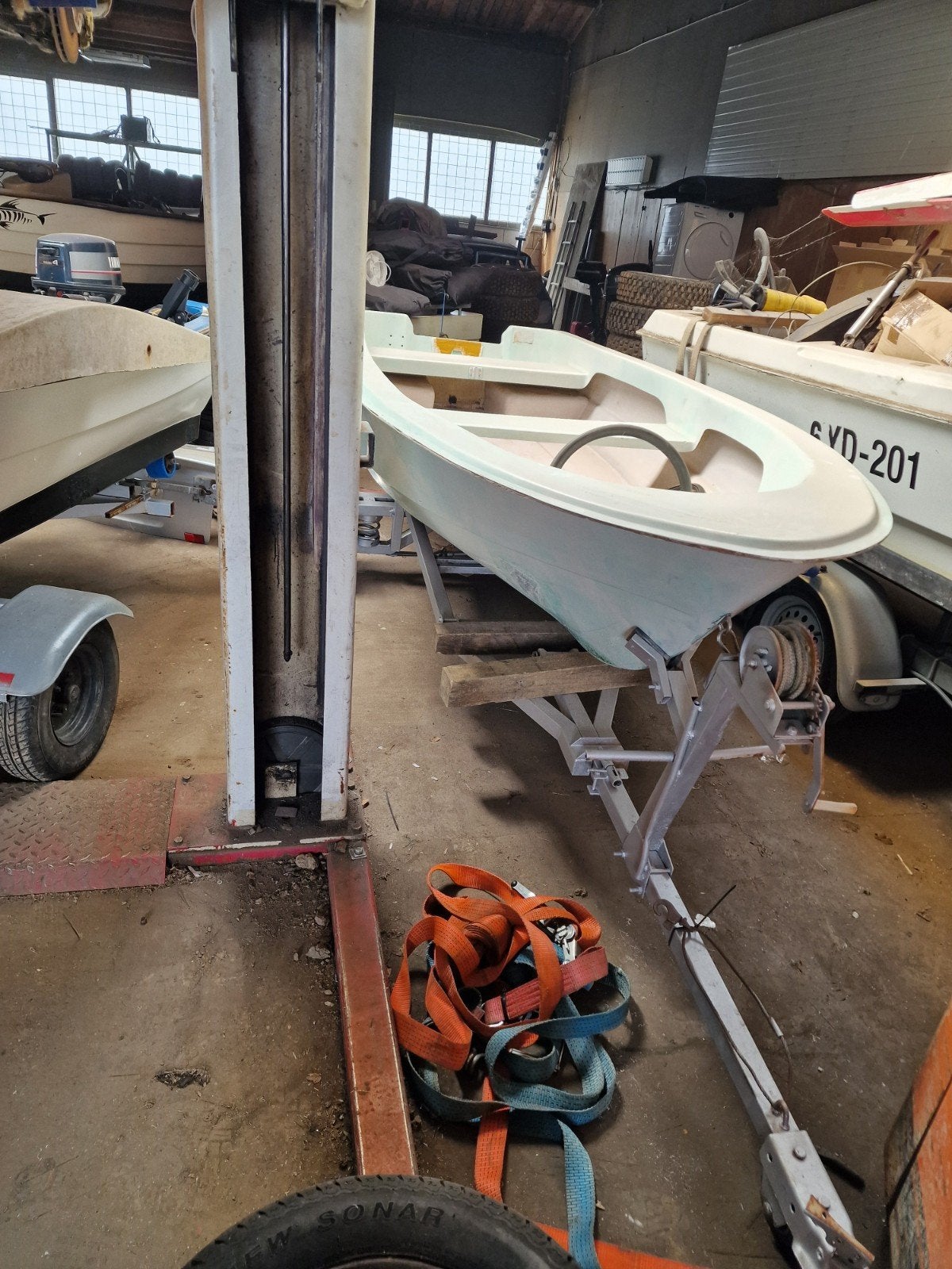 Tekoop boot met trailer en motor, Watersport en Boten, Roeiboten, Ophalen of Verzenden, Zo goed als nieuw, Polyester