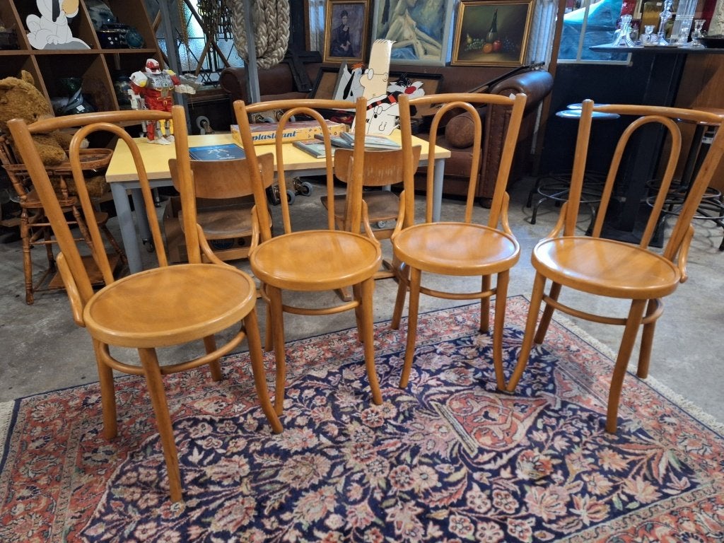 4 Thonet stoelen, Ophalen