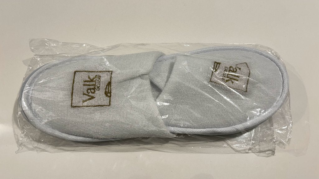 Witte unisex sloffen, Ophalen of Verzenden, Nieuw, Wit, Pantoffels of Sloffen