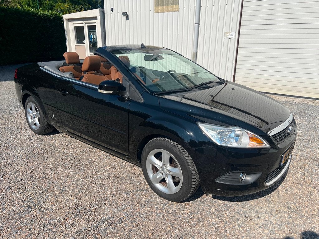 Ford Focus Coupé-Cabriolet 1.6 Trend CABRIO LEER 4xNEW-BAND, Auto's, Ford, Gebruikt, 4 cilinders, Cabriolet, 4 stoelen