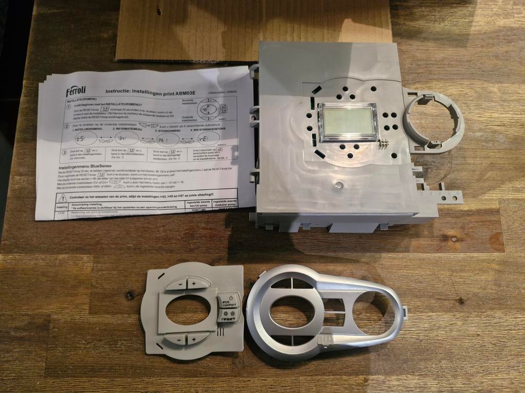 Ferroli CV-ketel printplaat ABM03 met behuizing - Nieuw, Ophalen of Verzenden
