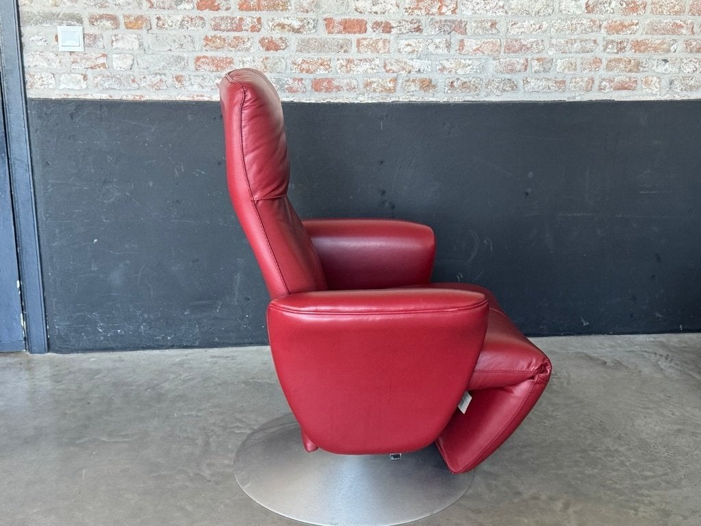 Leolux relaxfauteuil | Rood leer | Handmatig verstelbaar, Info@leolux.nl, Design / modern, 50 tot 75 cm, Marinus Dammeweg 55, 5928 PW Venlo, Nederland