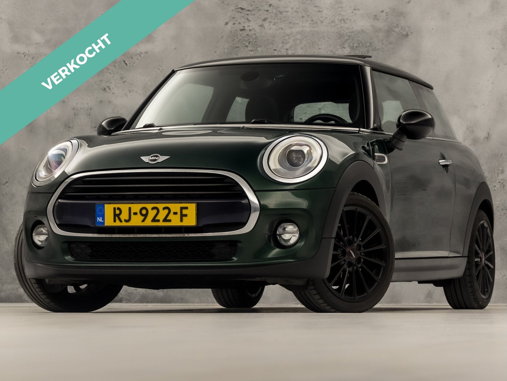 MINI Mini 1.5 Cooper Sport Automaat (PANORAMADAK, JCW PACK,, 12 maanden, Gebruikt, 4 stoelen, 49 €/maand