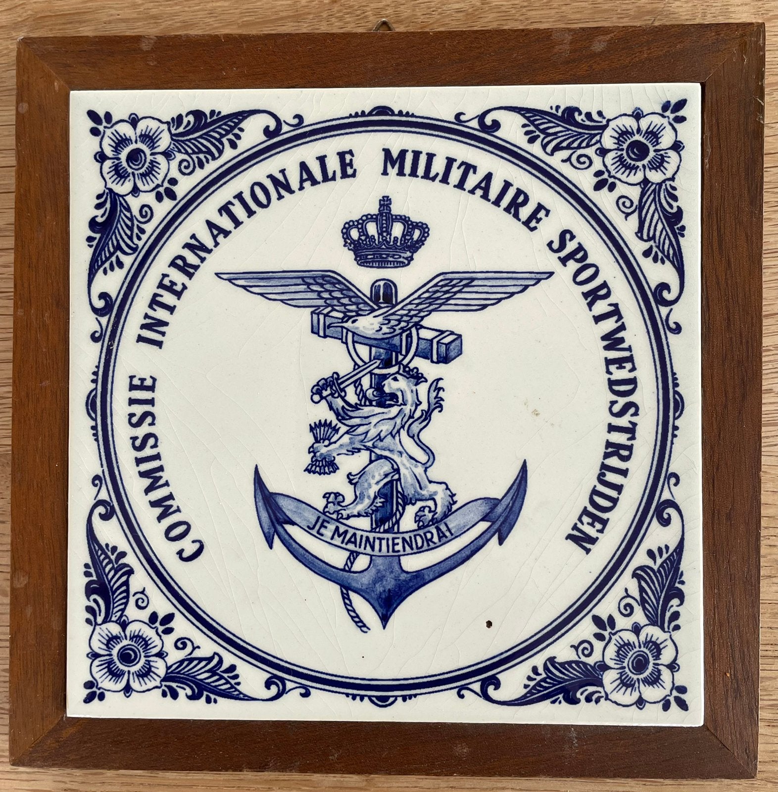 Wandtegeltje Internationale Militaire Sportwedstrijden, Ophalen of Verzenden, Overige soorten, Nederland, Kunstobject