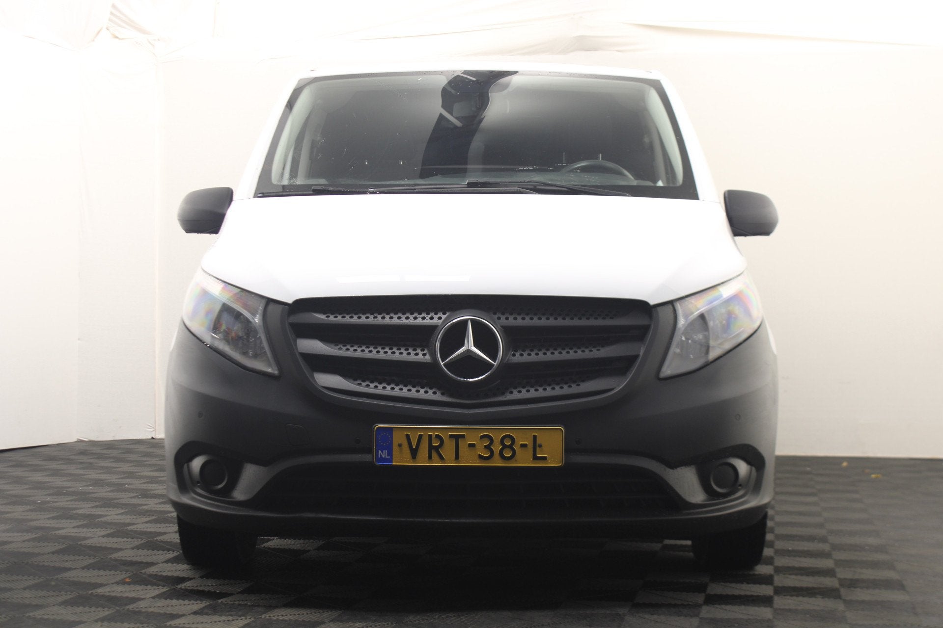 Mercedes-Benz Vito 114 CDI Lang (bj 2016), Auto's, Bestelauto's, Automaat, Euro 5, Zwart, 4 cilinders