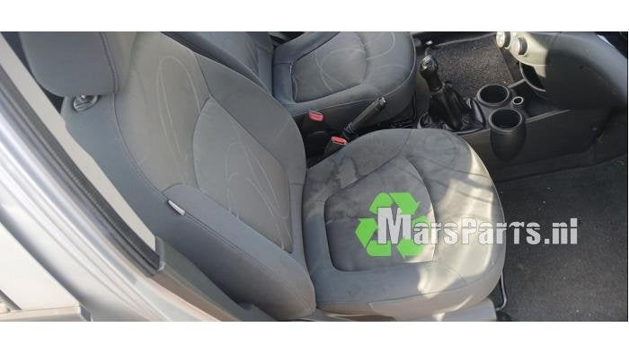 Bekleding Set (compleet) van een Chevrolet Spark, Auto-onderdelen, Interieur en Bekleding, Gebruikt, -, Ophalen of Verzenden, -