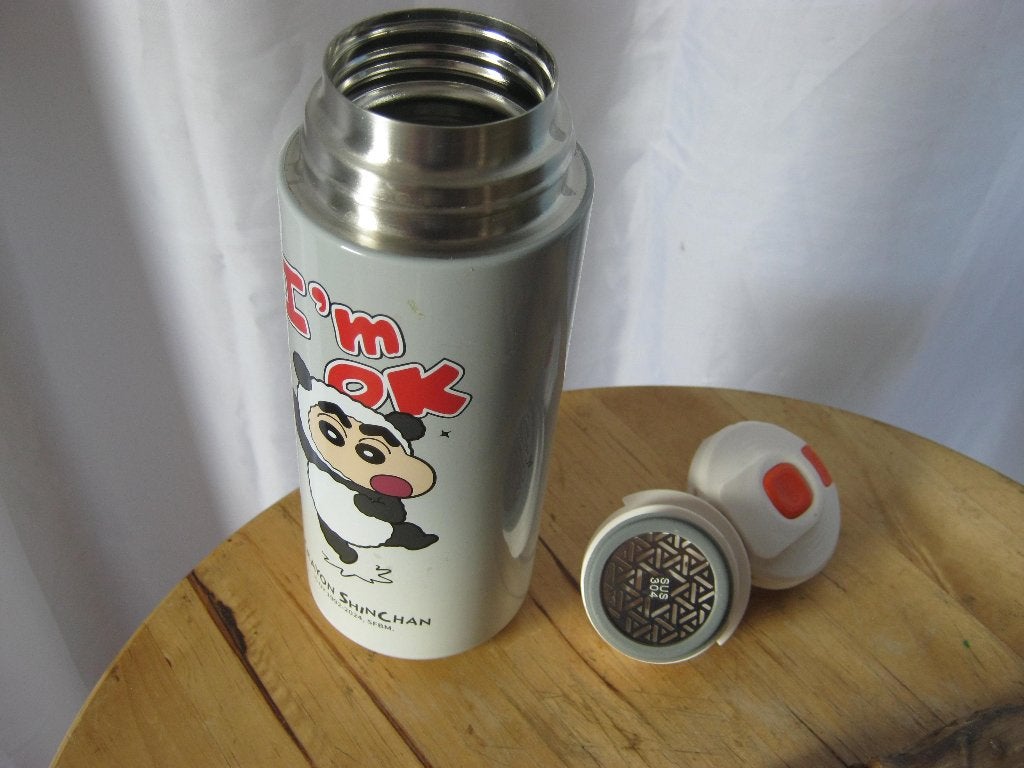 crayon shinchan bottle  fles met deukje en kopjesdeksel, Ophalen, Gebruikt