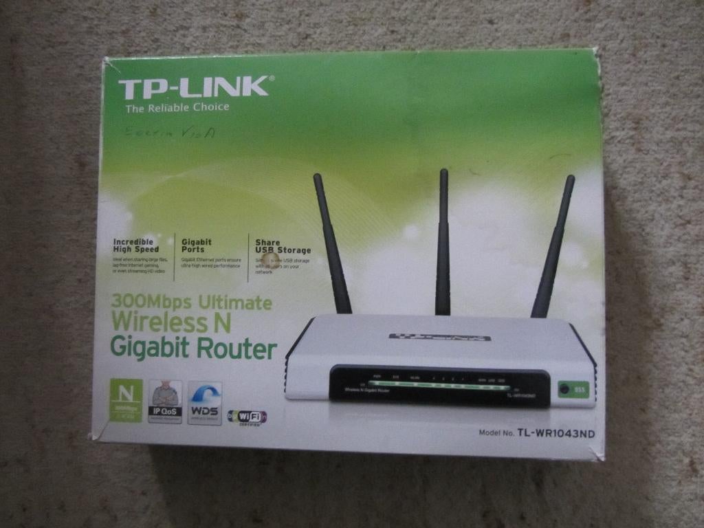 TP-Link 300 Mbps wireless roputer, Ophalen of Verzenden, Zo goed als nieuw, Router, Tp-link