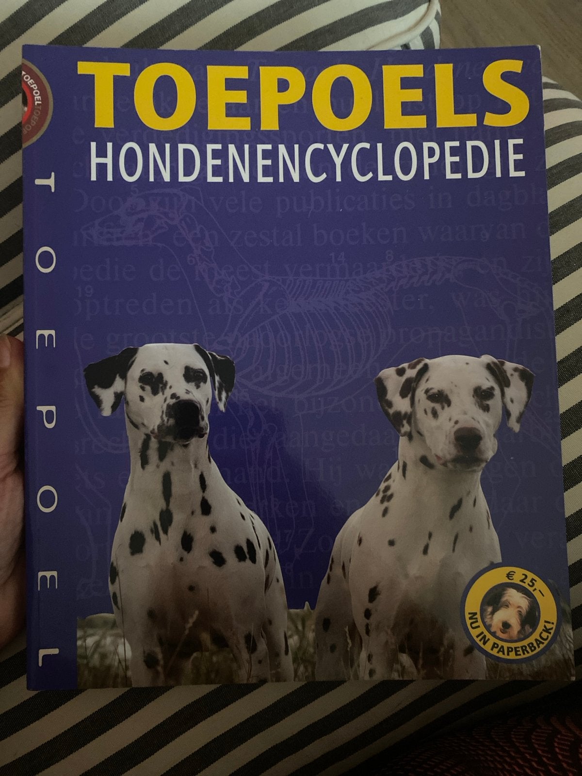 TOEPOELS HONDENENCYCLOPEDIE - Zo goed als nieuw, Ophalen of Verzenden, Zo goed als nieuw, Honden