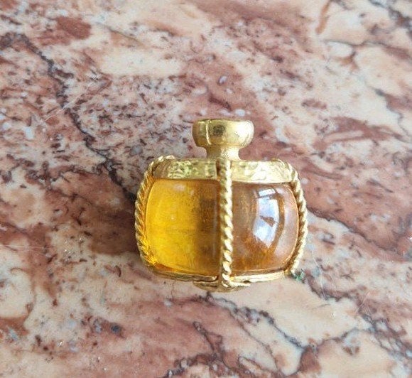 YSL Champagne Yvresse Speld - Origineel Promotie Item, Overige materialen, Gebruikt, Minder dan 4 cm, Ophalen of Verzenden