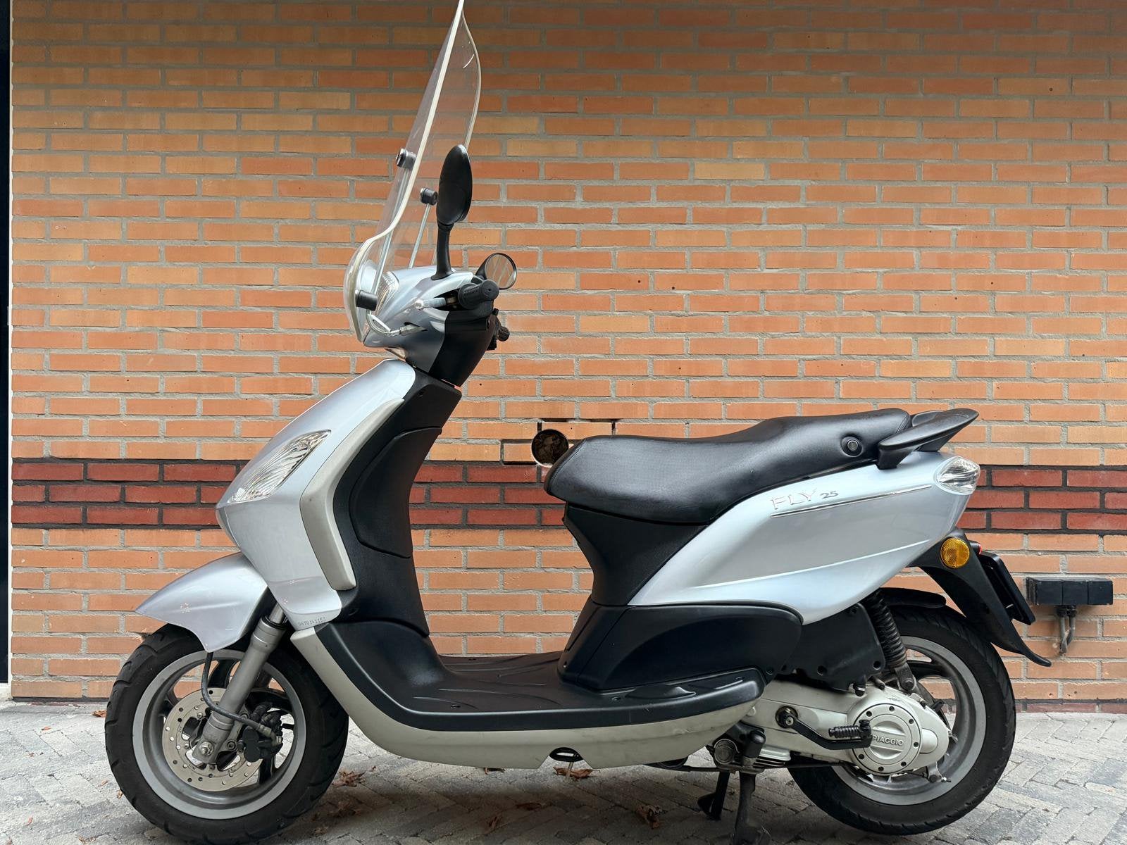 Piaggio Fly 25 km/u scooter - zo goed als nieuw, Ophalen, Zo goed als nieuw, Fly, Benzine