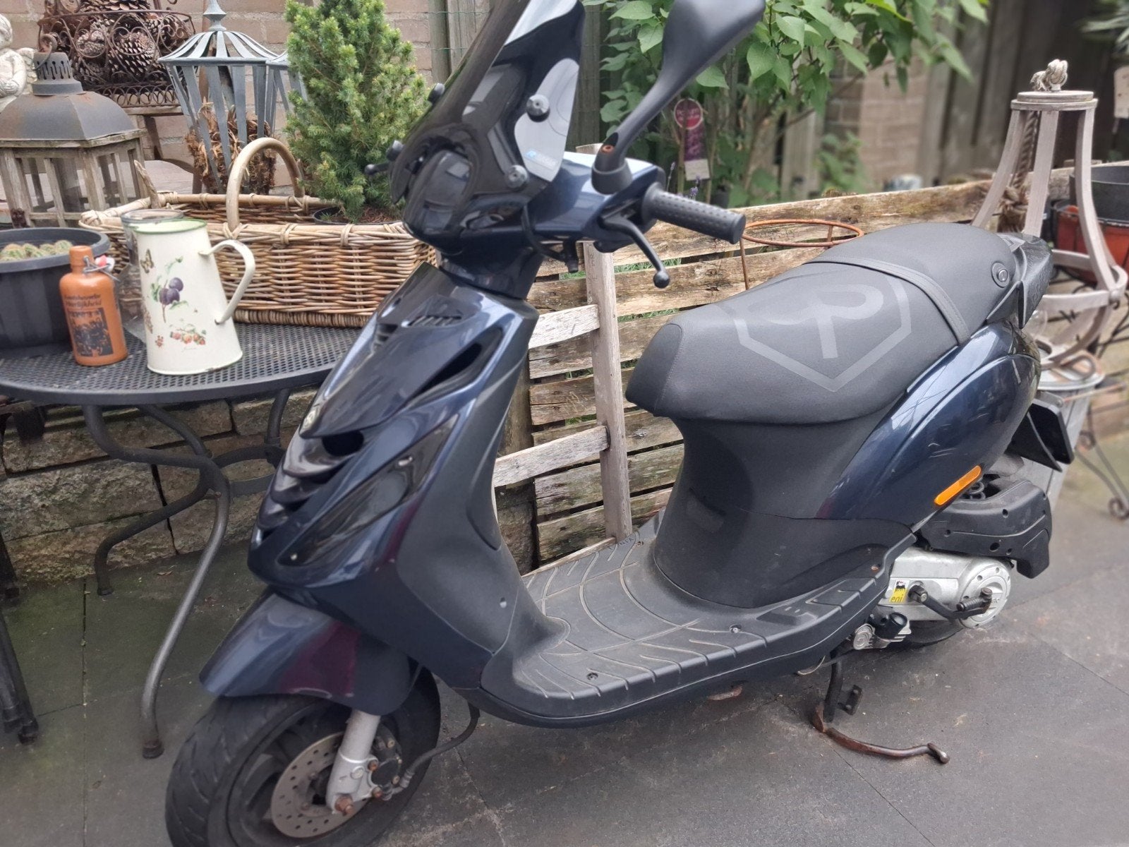 Scooter Piaggo Zipp Kleur blauw, Fietsen en Brommers, Ophalen