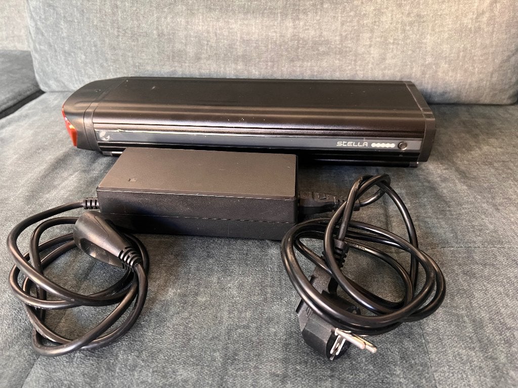 Stella / Joycube fietsaccu 36V 14,5Ah (522Wh) incl. oplader, Fietsen en Brommers, Gebruikt