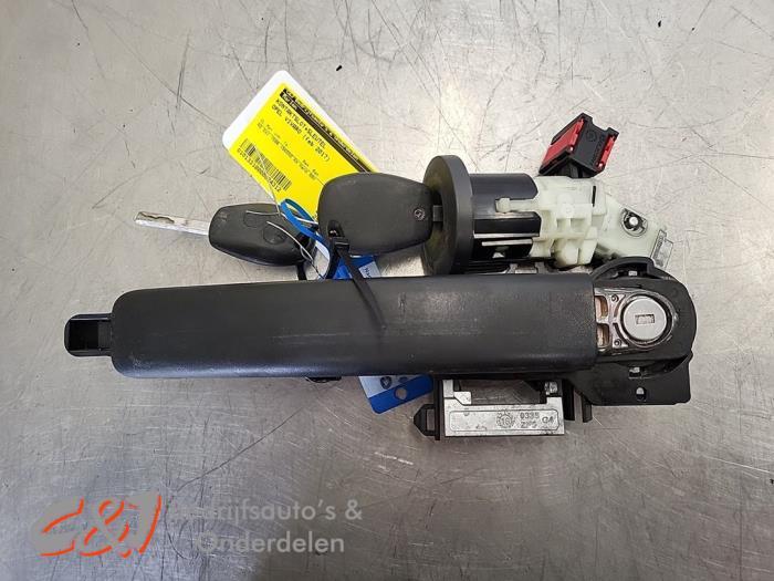 Kontaktslot + Sleutel van een Opel Vivaro, Auto-onderdelen, Gebruikt, -, -, Opel