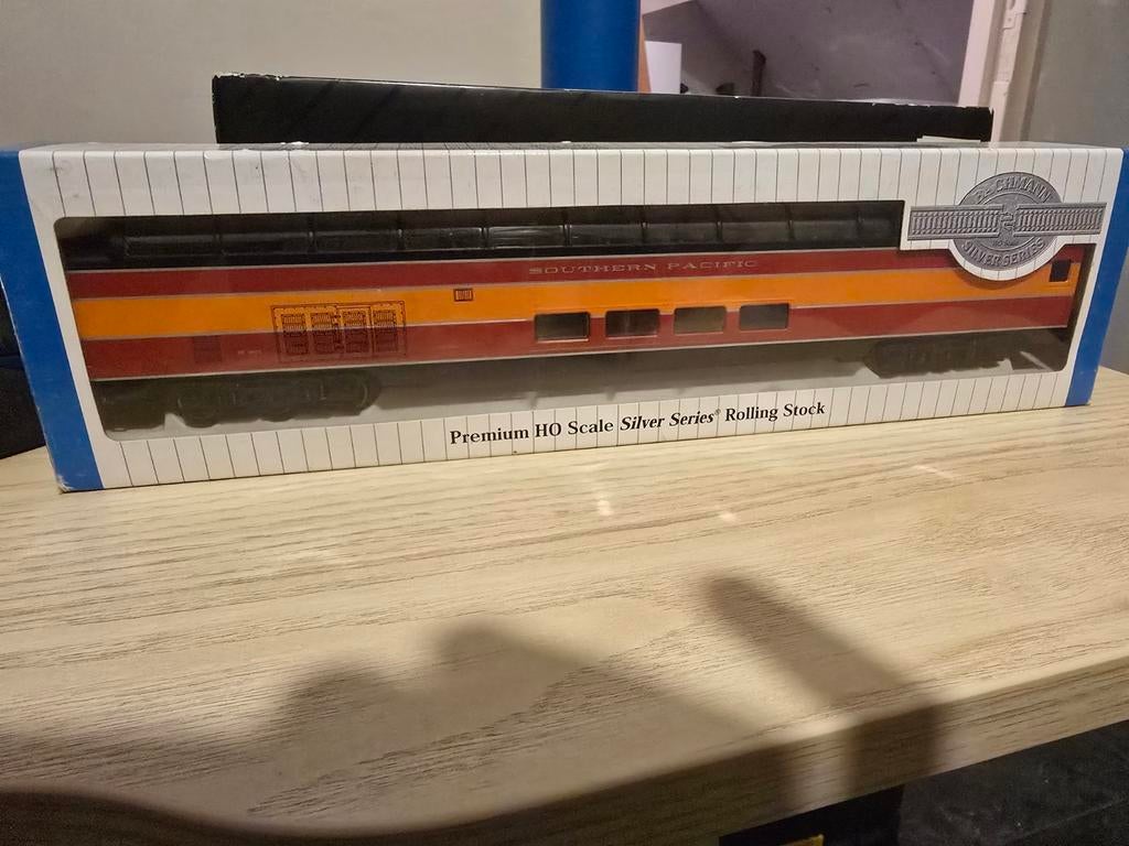 Bachmann Southern Pacific full dome car, Ophalen of Verzenden, Gelijkstroom, Wagon, Overige merken