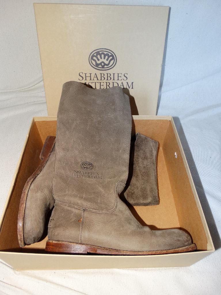 Dameslaarzen.maat 36. Laag model., Beige, Lage of Enkellaarzen, Shabbies Amsterdam., Ophalen of Verzenden