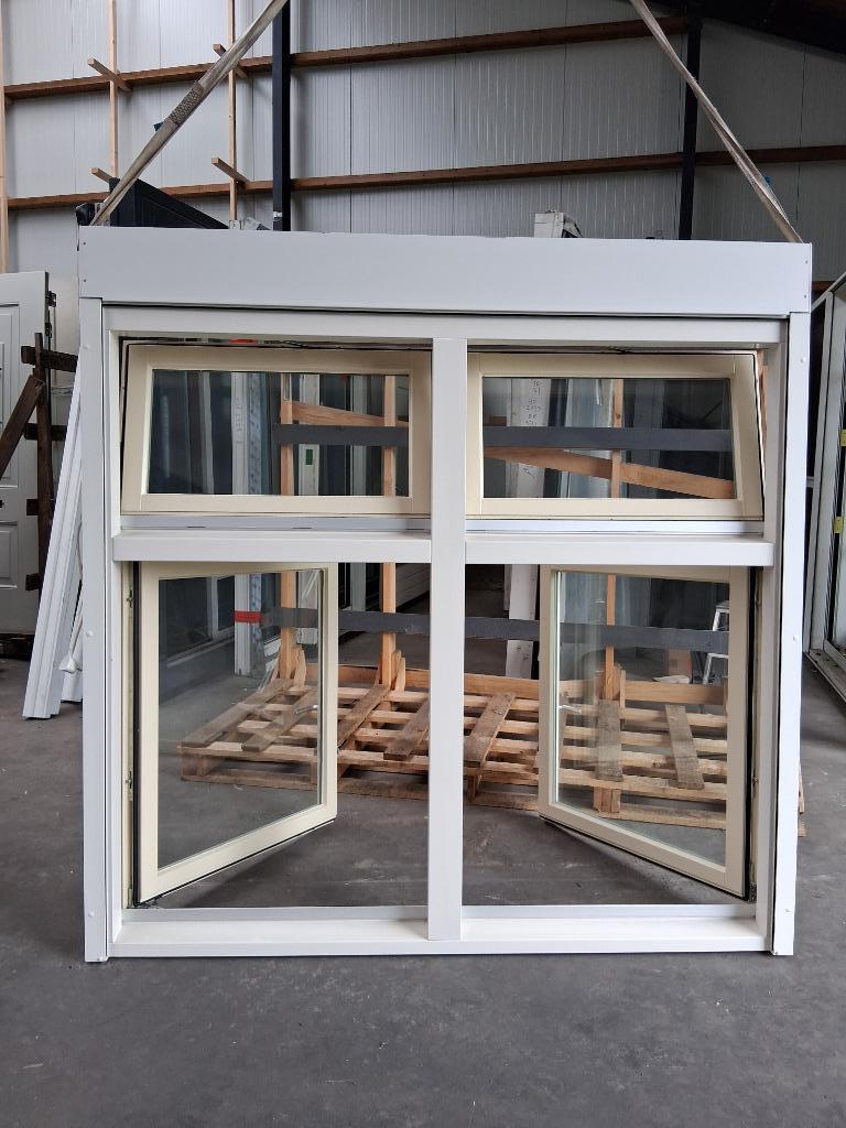 Nieuw Raamkozijn Screen Hor  Hr++ Bezorgen factuur mogelijk, Gevelraam of Ruit, Zo goed als nieuw, Dubbelglas, 160 cm of meer