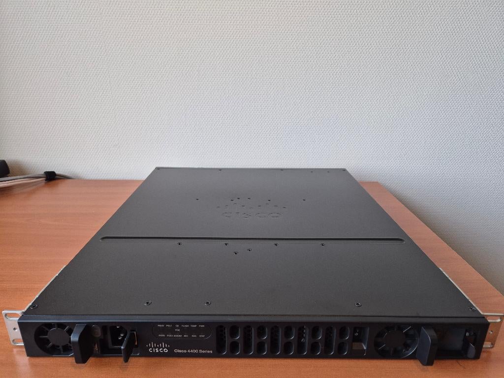 Cisco ISR 4431 router, Computers en Software, Routers en Modems, Ophalen of Verzenden, Gebruikt, Router, Cisco