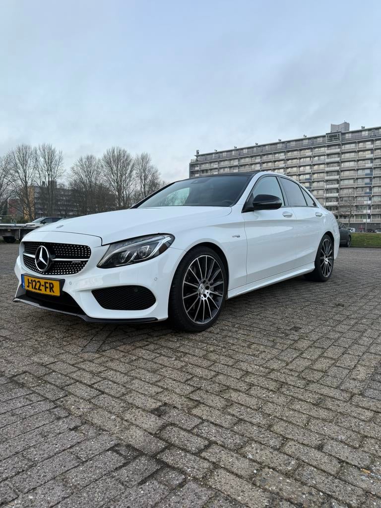 Mercedes-Benz C-Klasse C43 AMG 367pk 4MATIC 9G-TRONIC 2017, 1800 kg, Zwart, 367 pk, Vierwielaandrijving